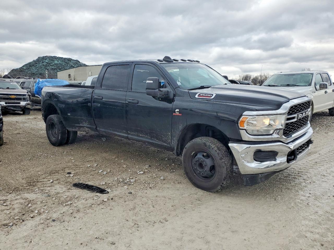 2024 Ram 3500 Tradesman - Фото 4