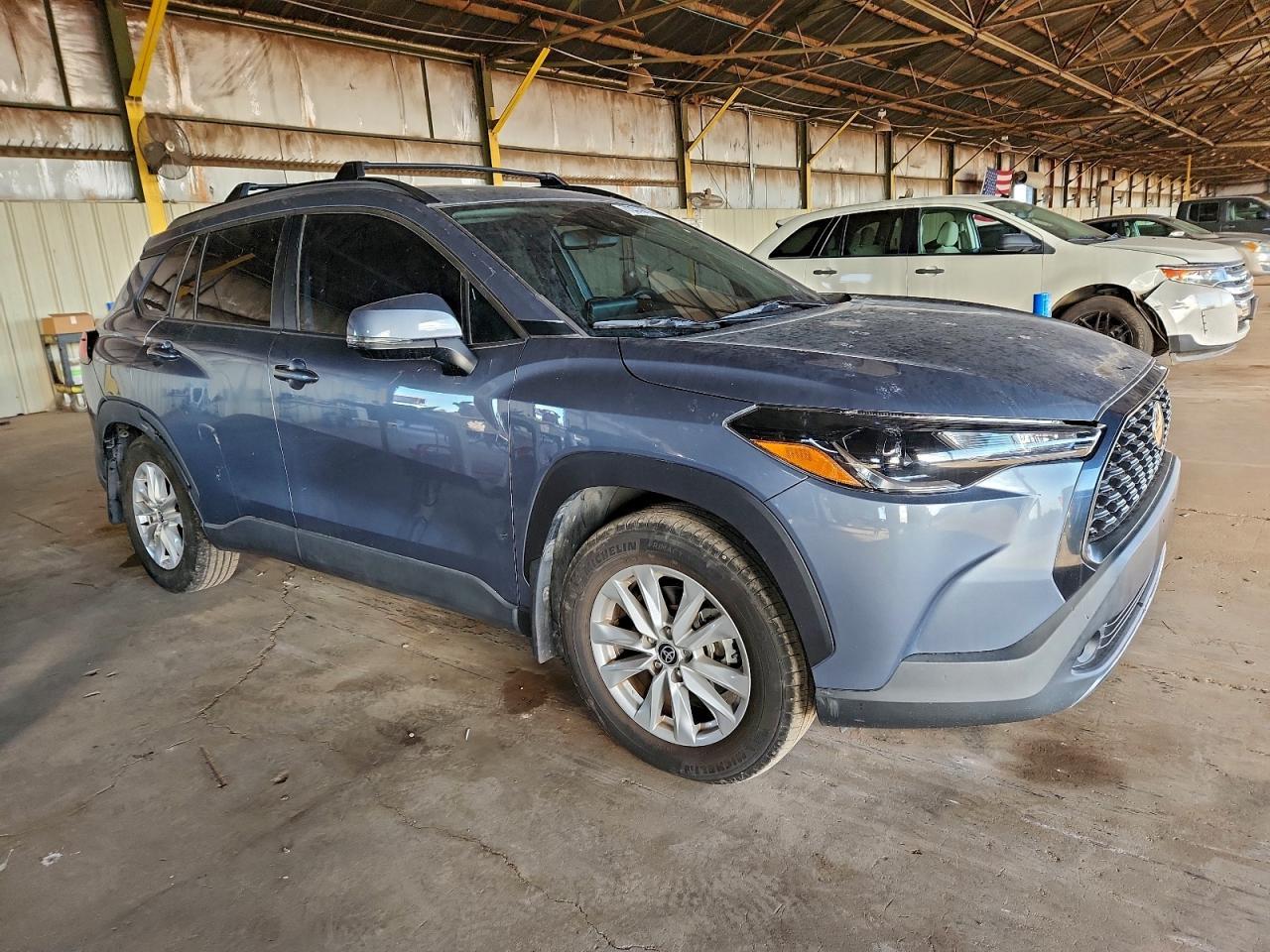 2022 Toyota Corolla Cross Le - Image 4