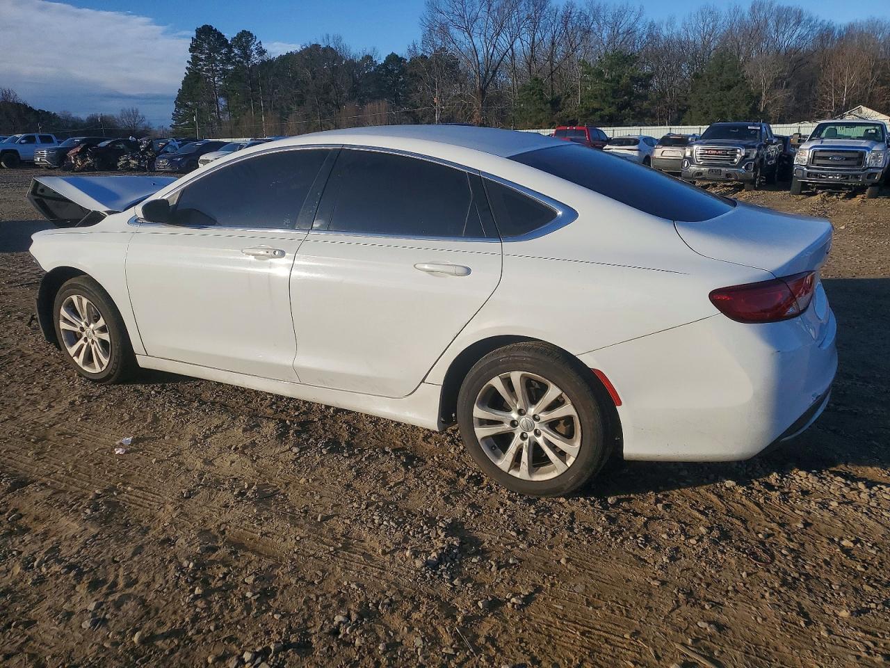 2015 Chrysler 200 - Фото 2