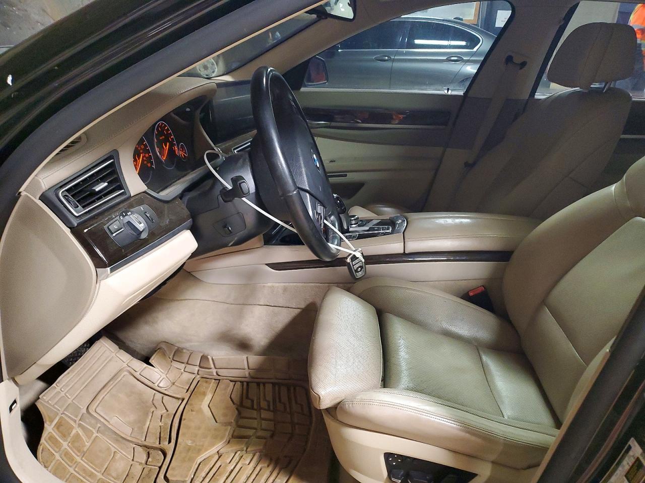 2011 BMW 740 Li - Image 7