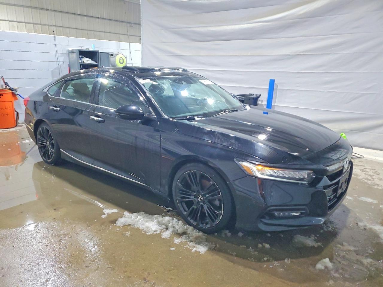 2018 Honda Accord Touring - Фото 4
