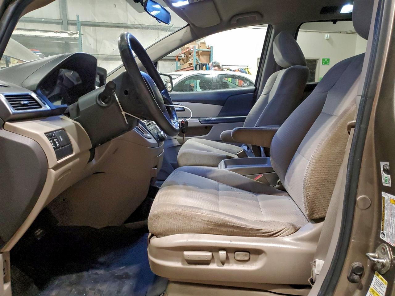 2012 Honda Odyssey Ex - Image 7