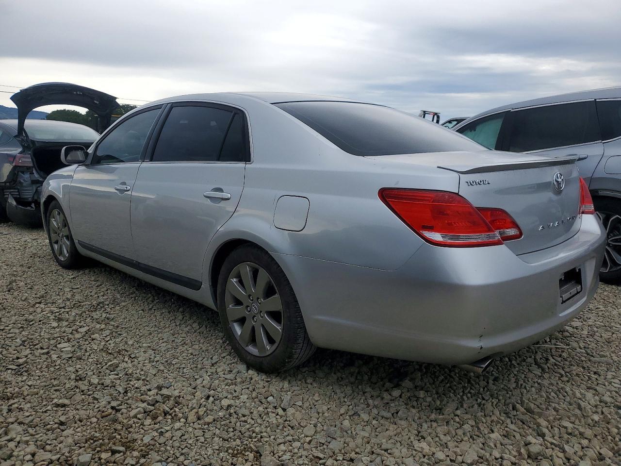 2005 Toyota Avalon Xl - Фото 2