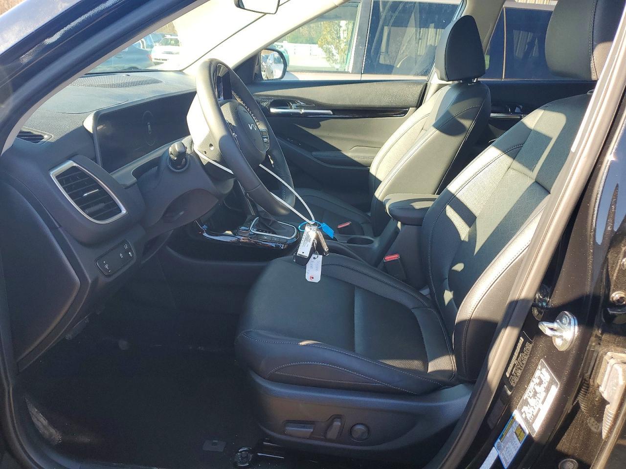 2025 Kia Seltos Ex - Image 7