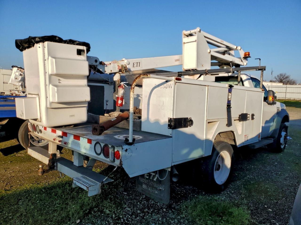 2008 Ford F450 Super Duty - Image 3