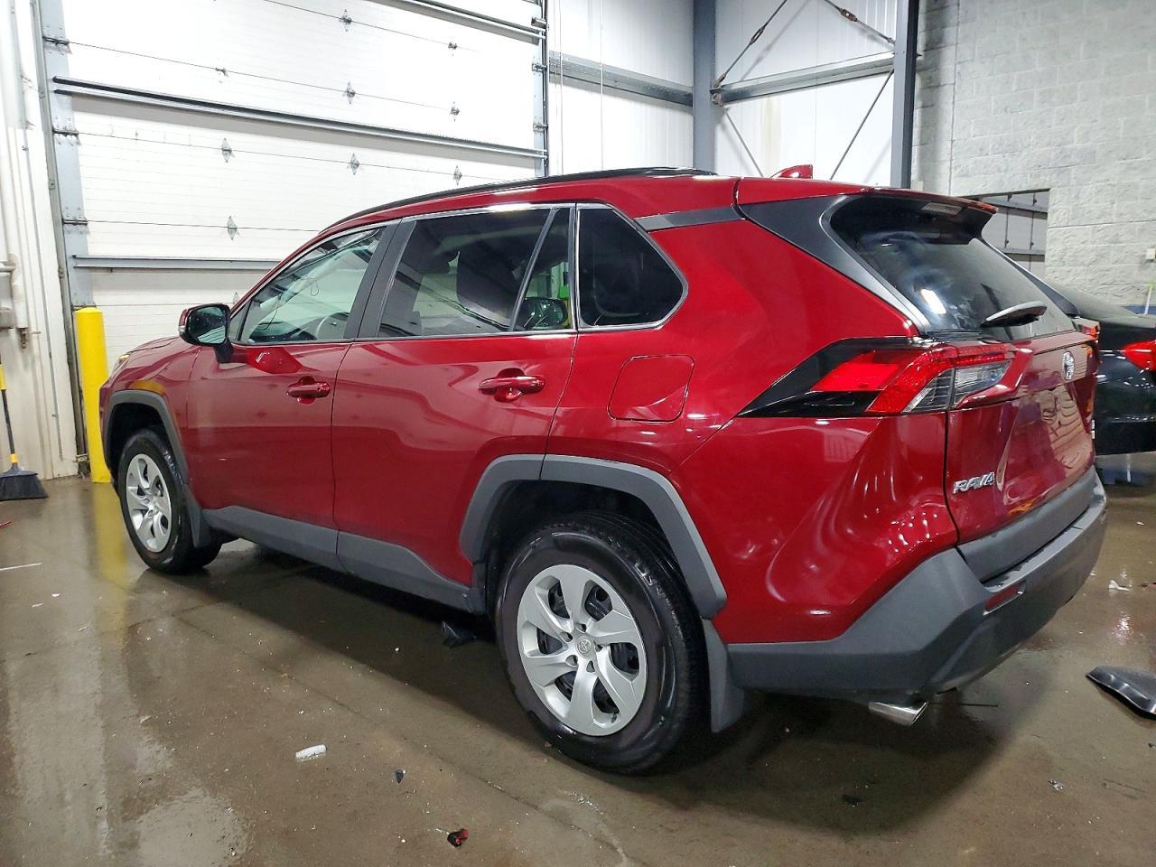 2021 Toyota Rav4 Le - Фото 2