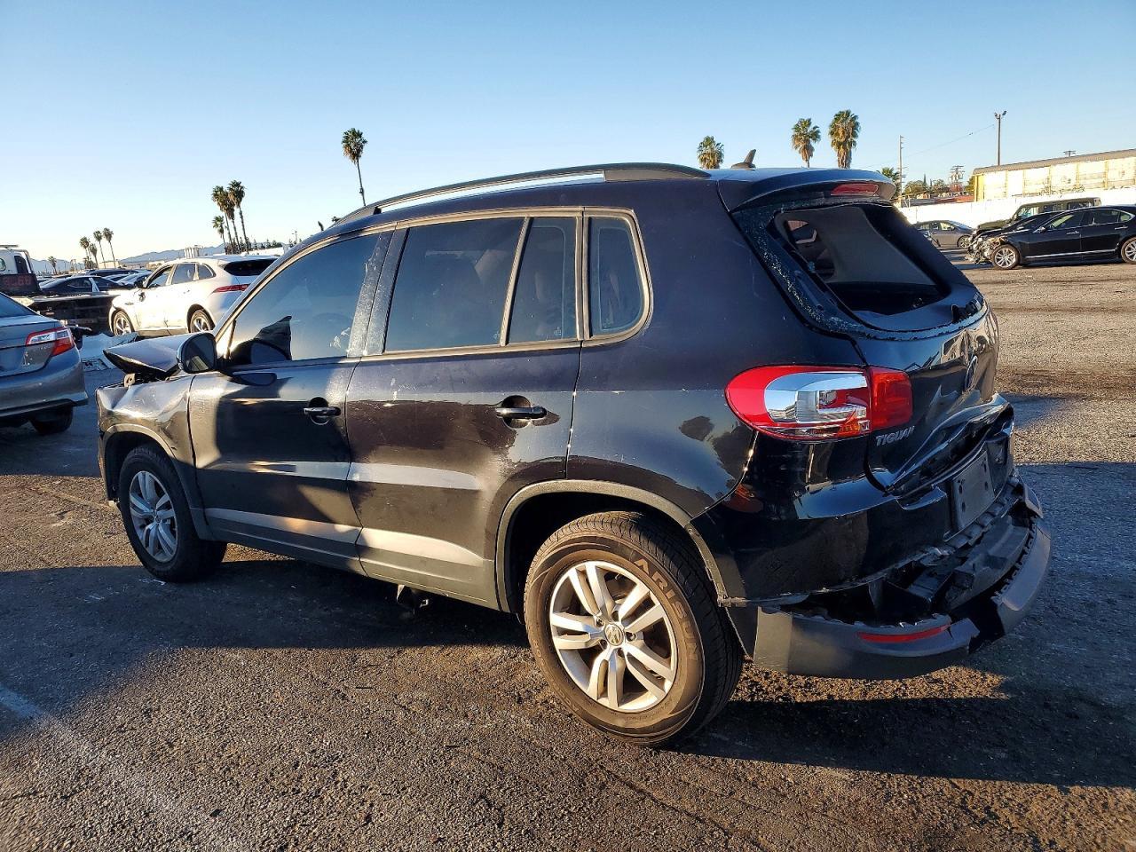 2016 Volkswagen Tiguan S - Image 2