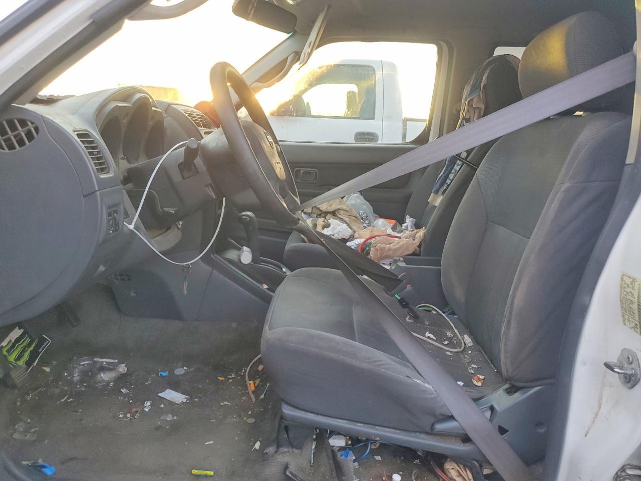 2002 Nissan Frontier Crew Cab Xe - Фото 7