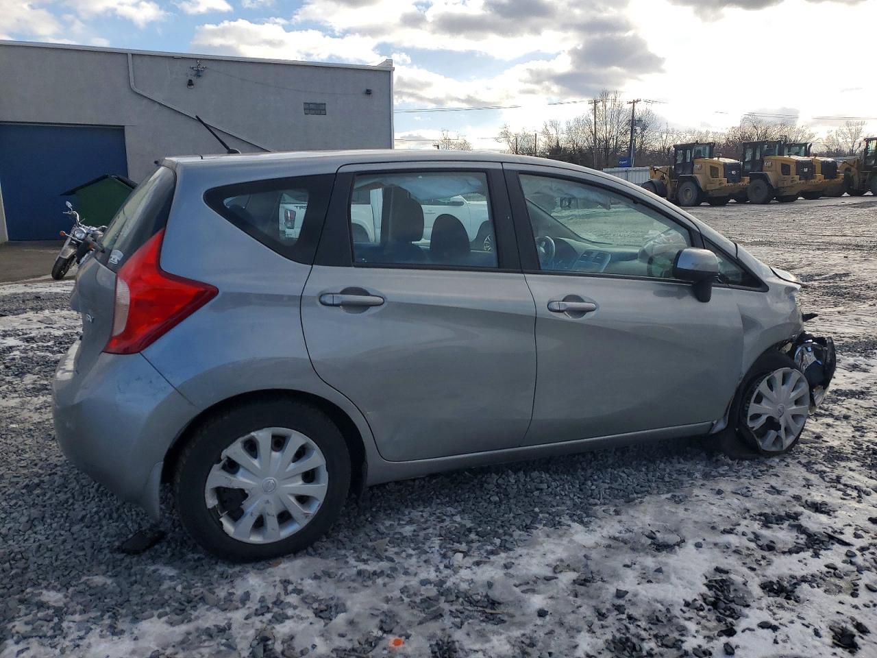 2014 Nissan Versa Note S - Фото 3