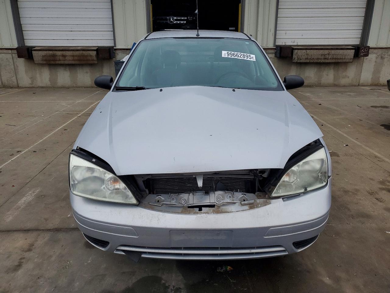 2007 Ford Focus Zx4 - Image 5