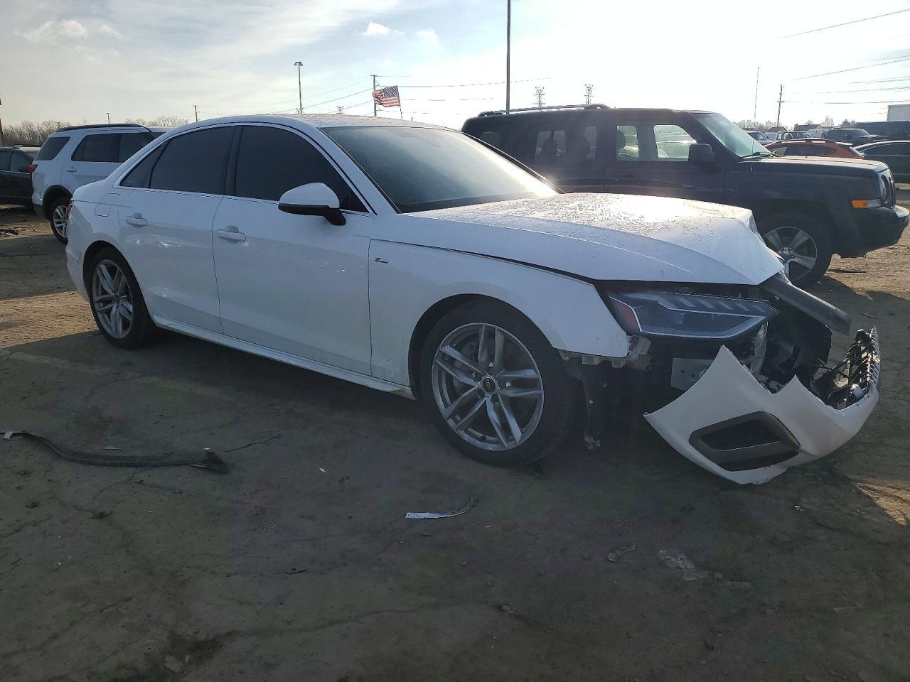 2022 Audi A4 Premium Plus 45 - Фото 4