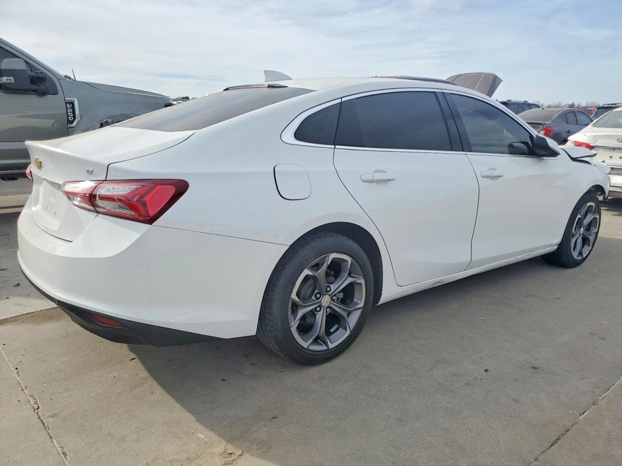 2021 Chevrolet Malibu Lt - Image 3
