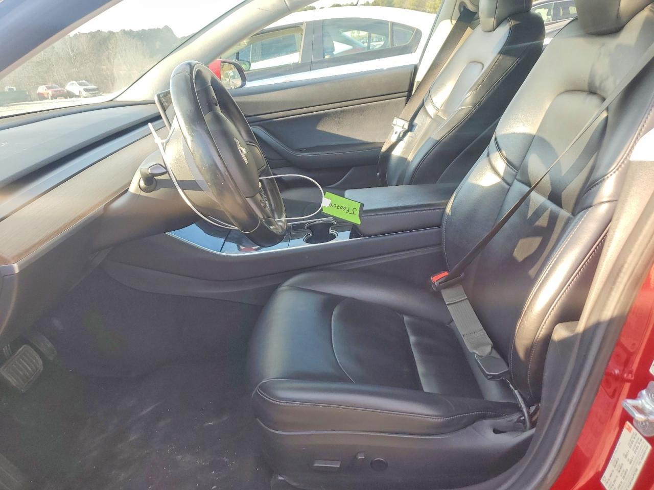 2018 Tesla Model 3 - Фото 7