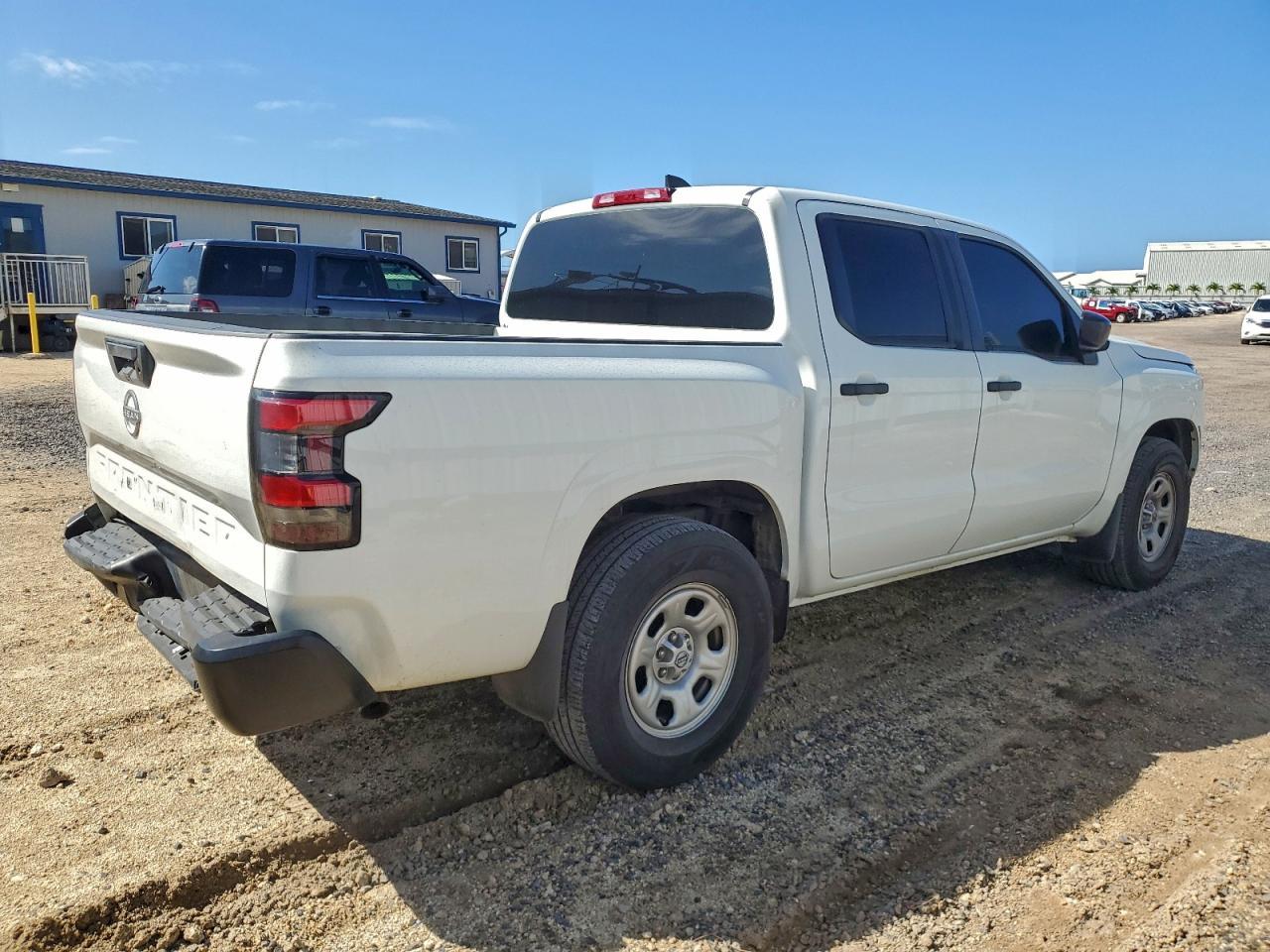 2023 Nissan Frontier S - Фото 3