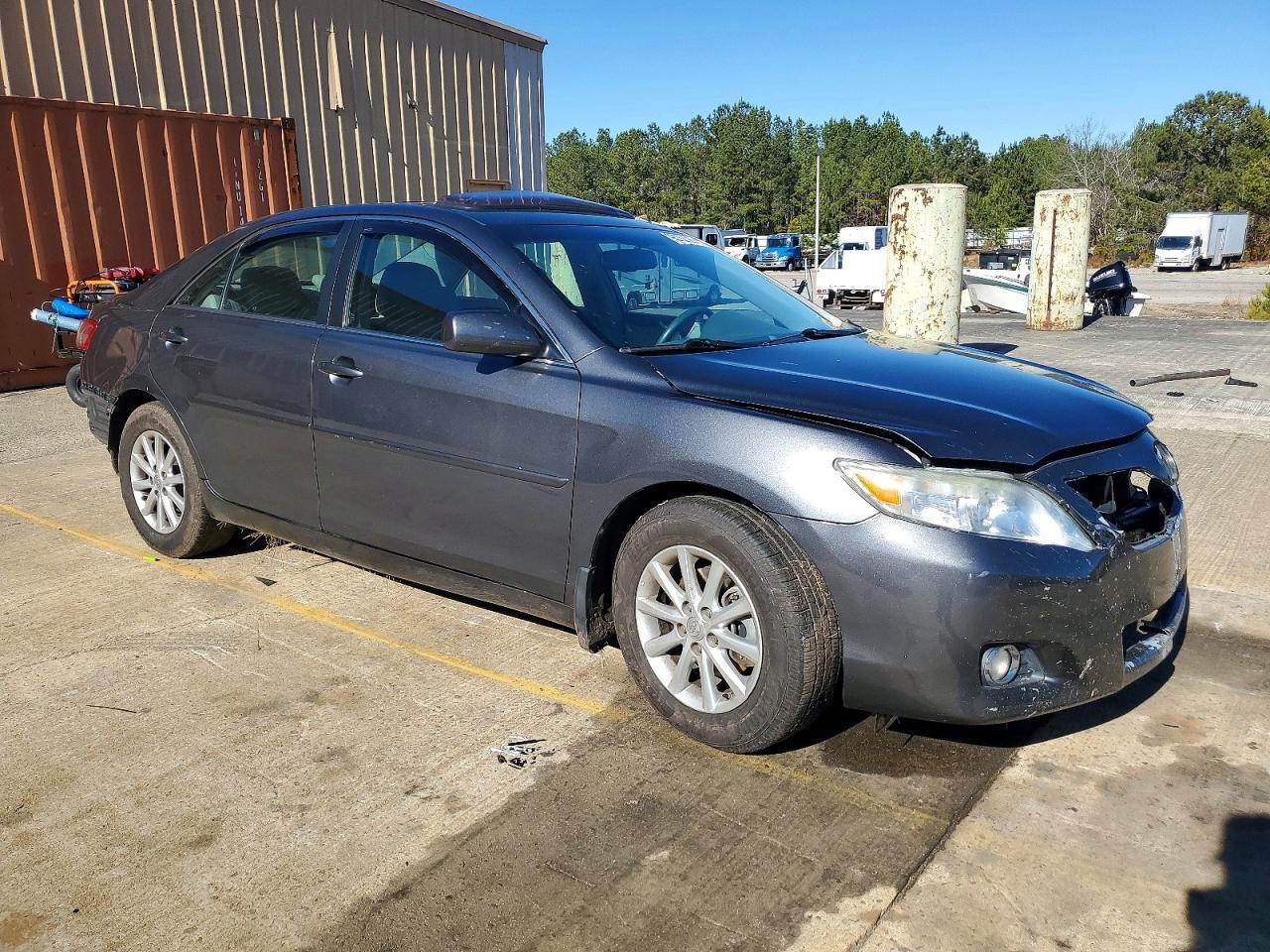 2011 Toyota Camry Base - Фото 4