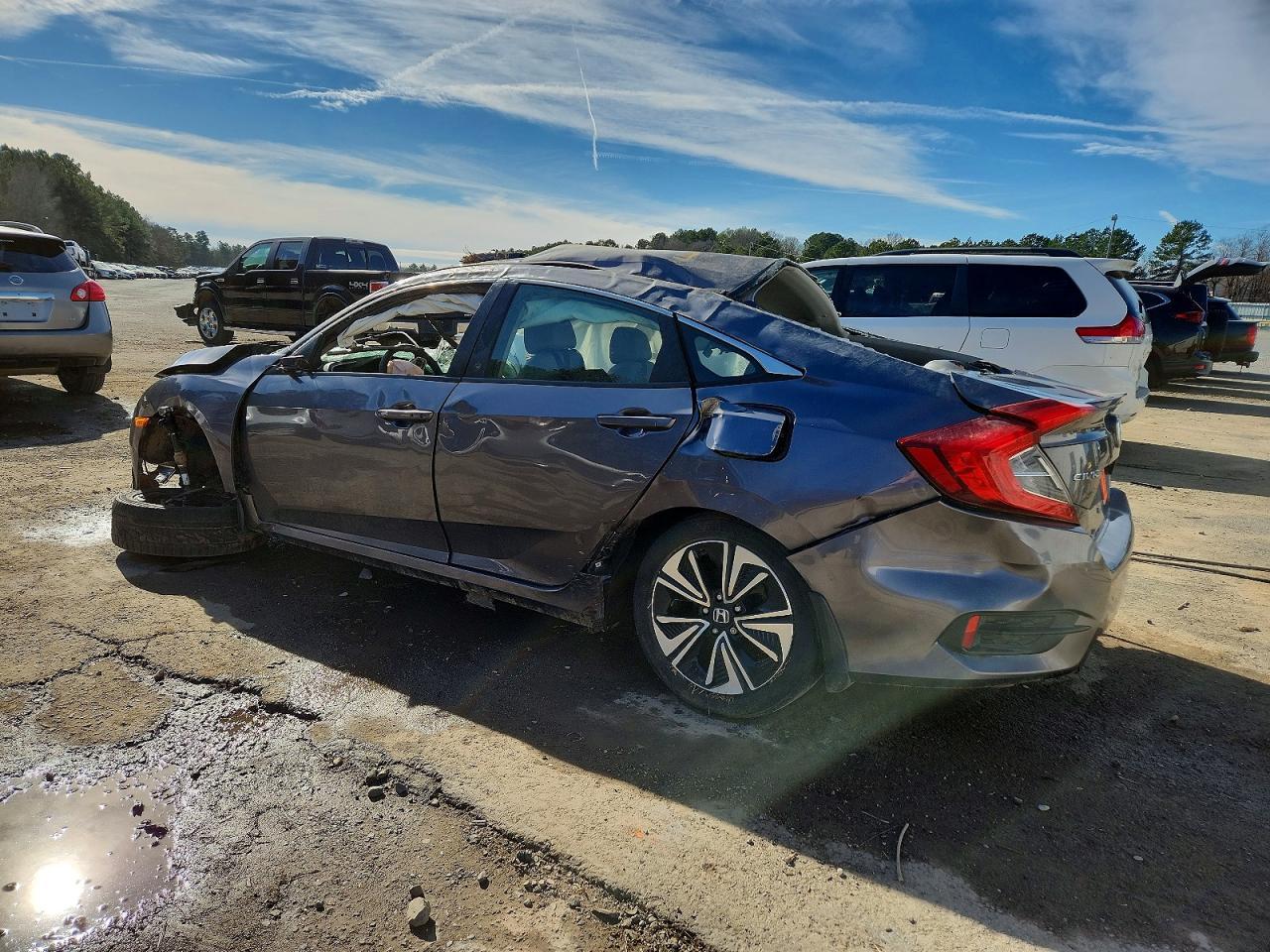 2017 Honda Civic Ex - Image 2