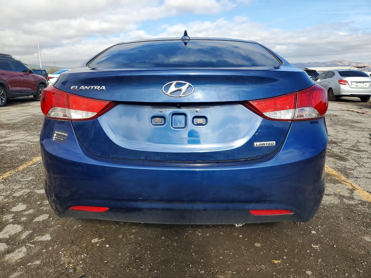 2013 Hyundai Elantra Limited - Фото 6