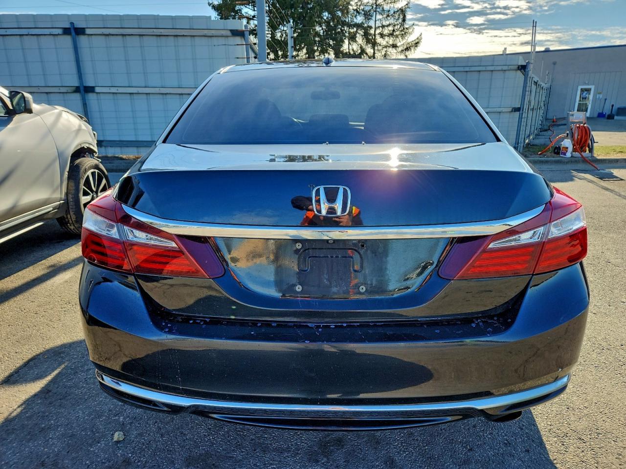 2017 Honda Accord Exl - Image 6