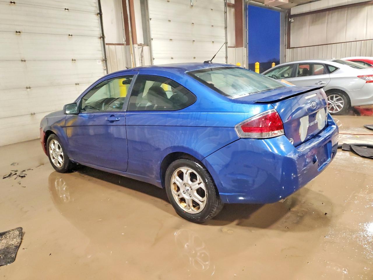 2009 Ford Focus Se - Image 2