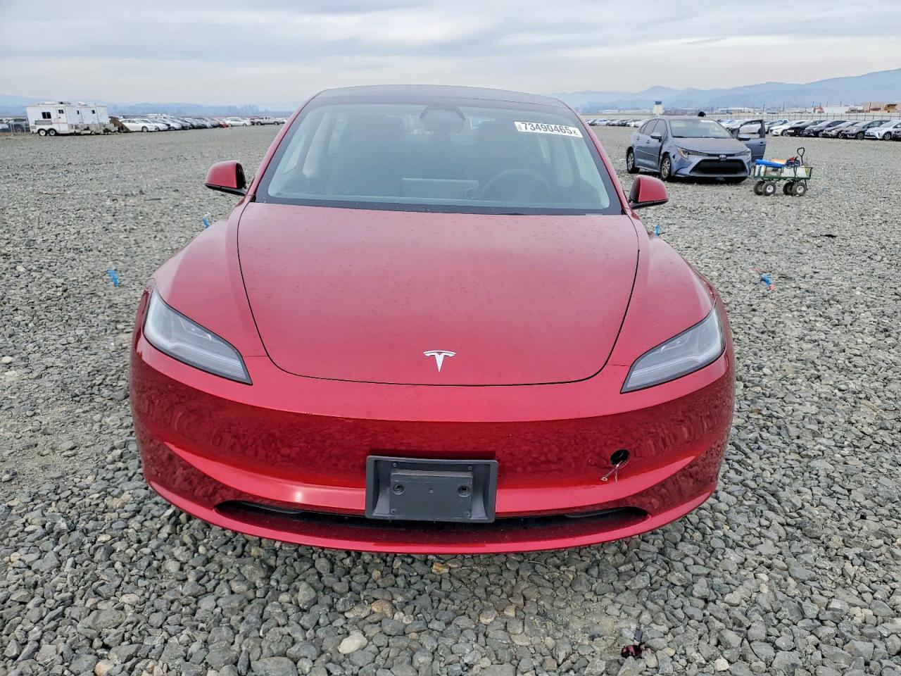 2025 Tesla Model 3 - Фото 5