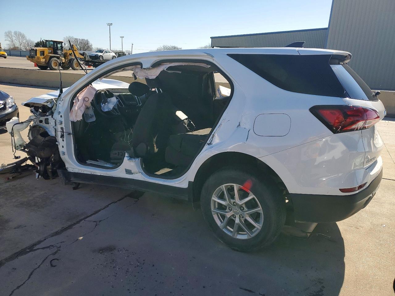 2023 Chevrolet Equinox Lt - Image 2