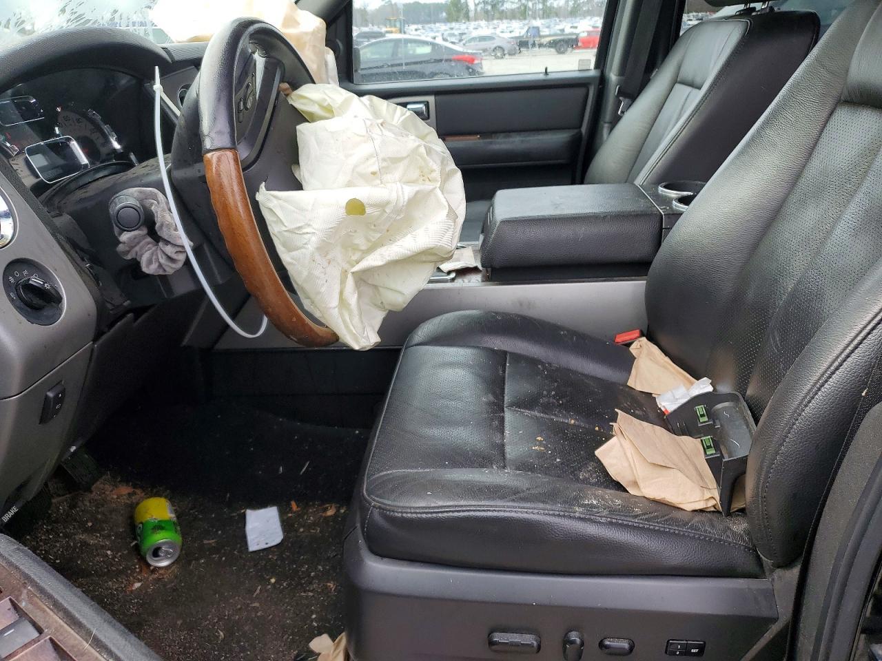 2007 Ford Expedition Limited - Image 7