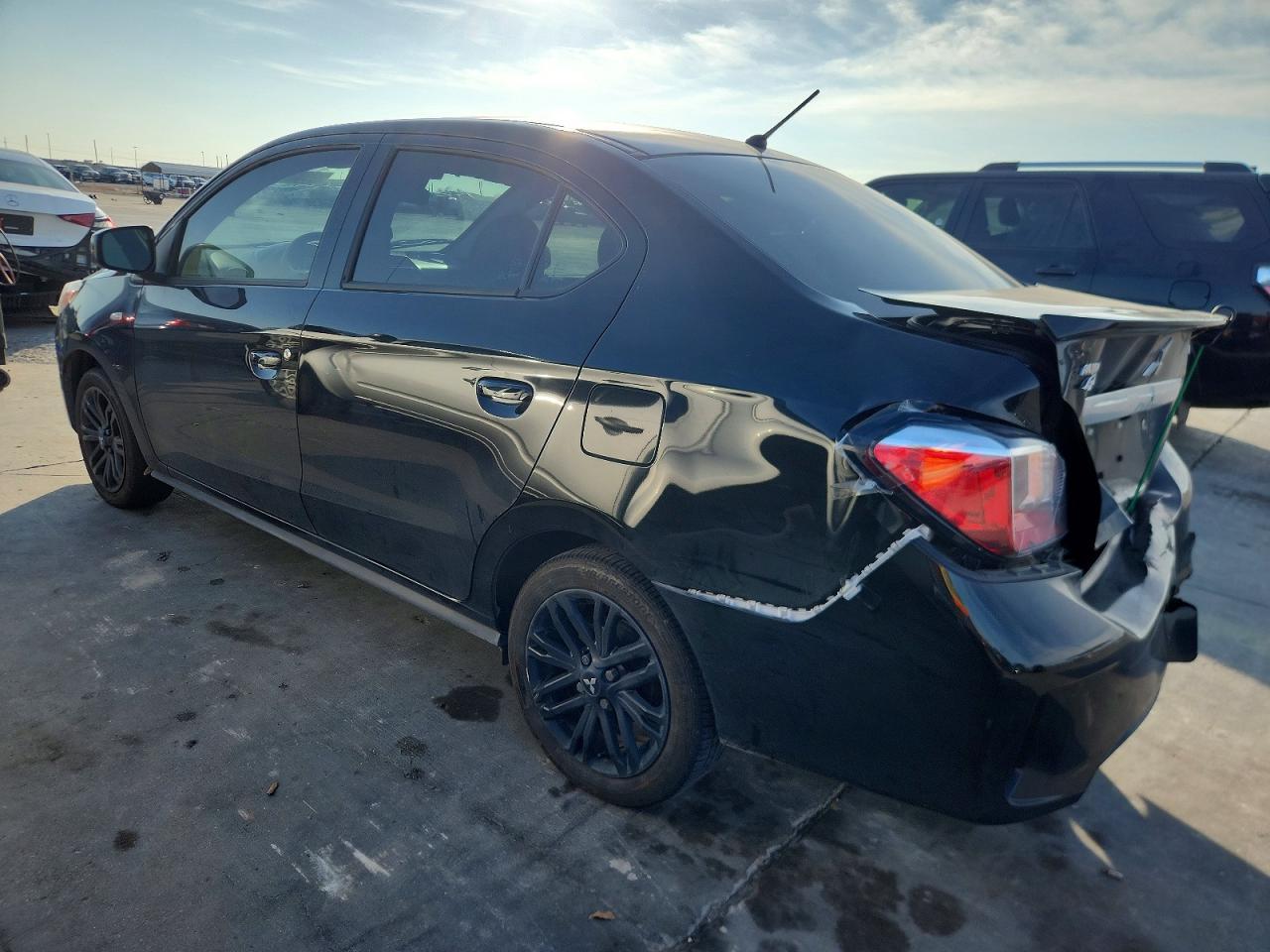 2023 Mitsubishi Mirage G4 Es - Image 2