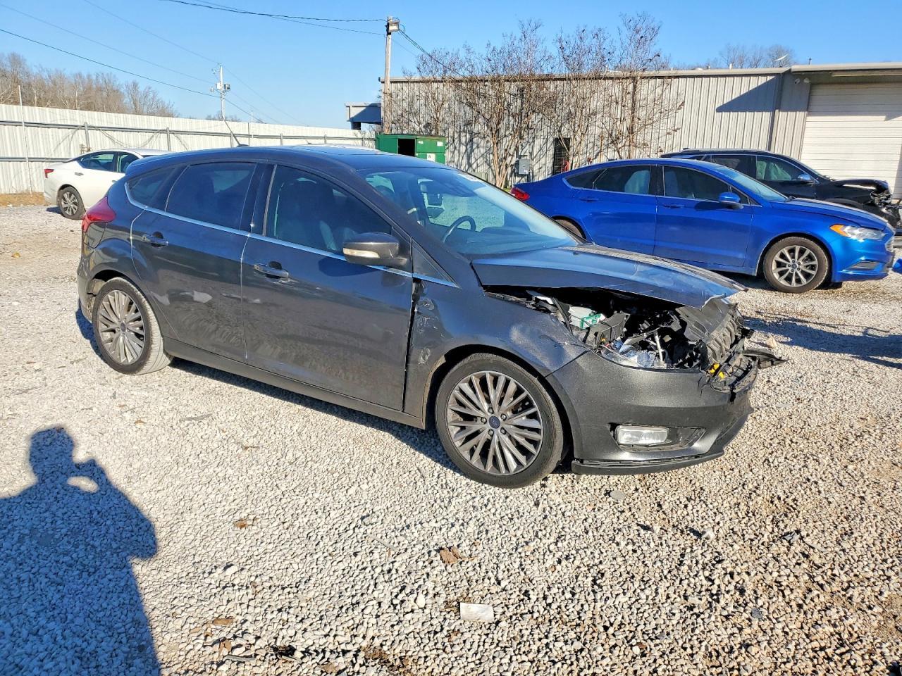 2017 Ford Focus Titanium - Фото 4