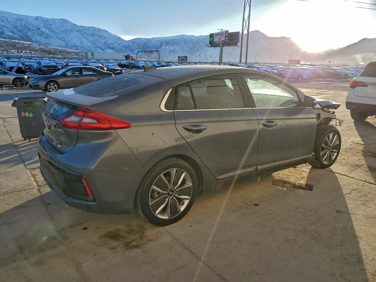 2019 Hyundai Ioniq Limited - Image 3