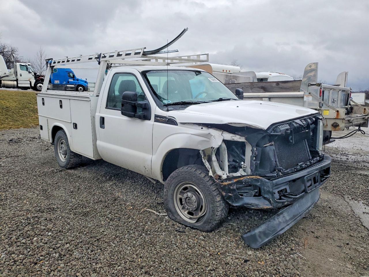 2015 Ford F250 Super Duty Utility / Service Truck - Фото 4