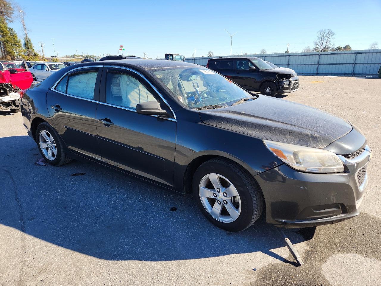 2014 Chev Malibu Ls - Image 4