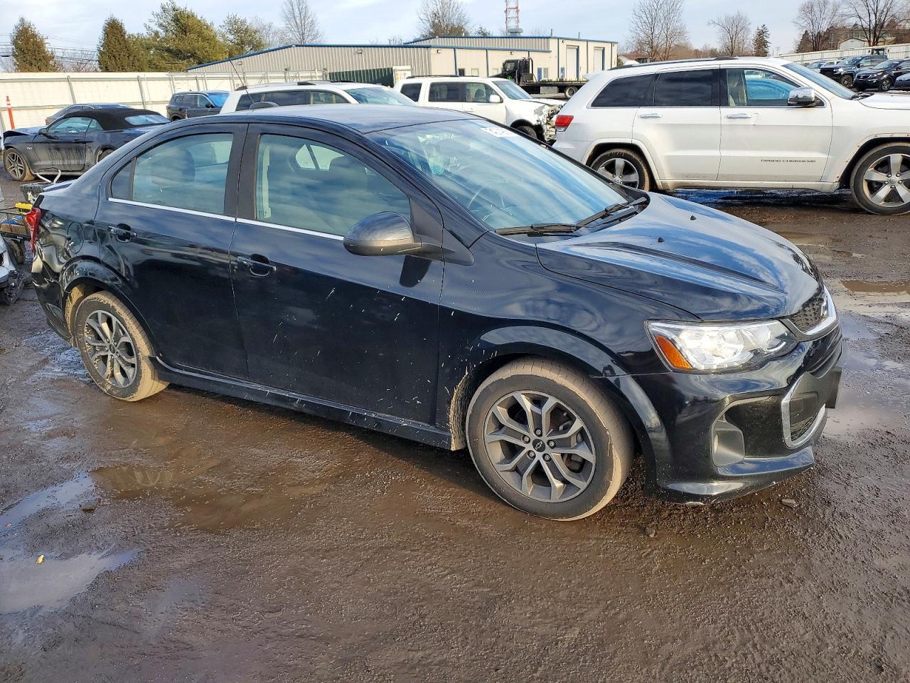 2018 Chevrolet Sonic Lt - Image 4