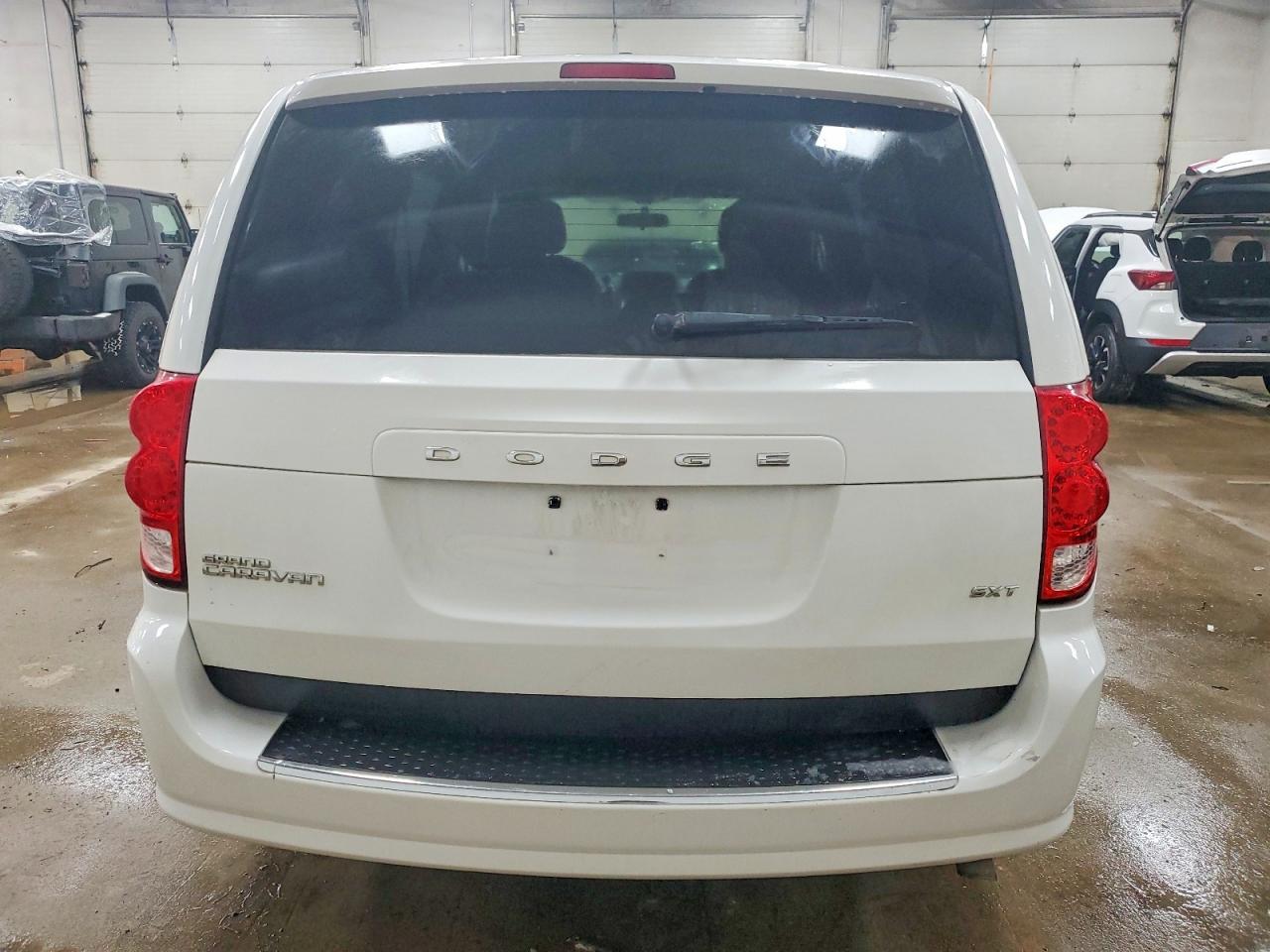 2016 Dodge Grand Caravan Sxt - Фото 6