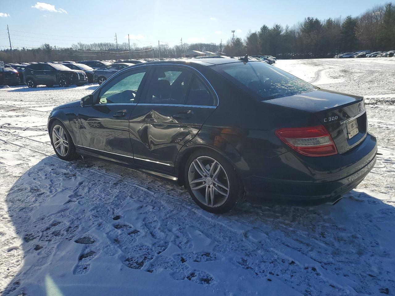 2011 Mercedes-Benz C 300 4Matic - Фото 2