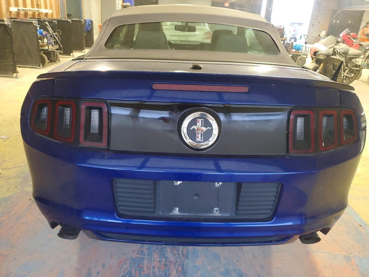 2013 Ford Mustang - Image 6