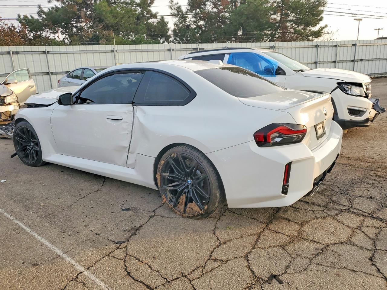 2024 BMW M2 - Фото 2