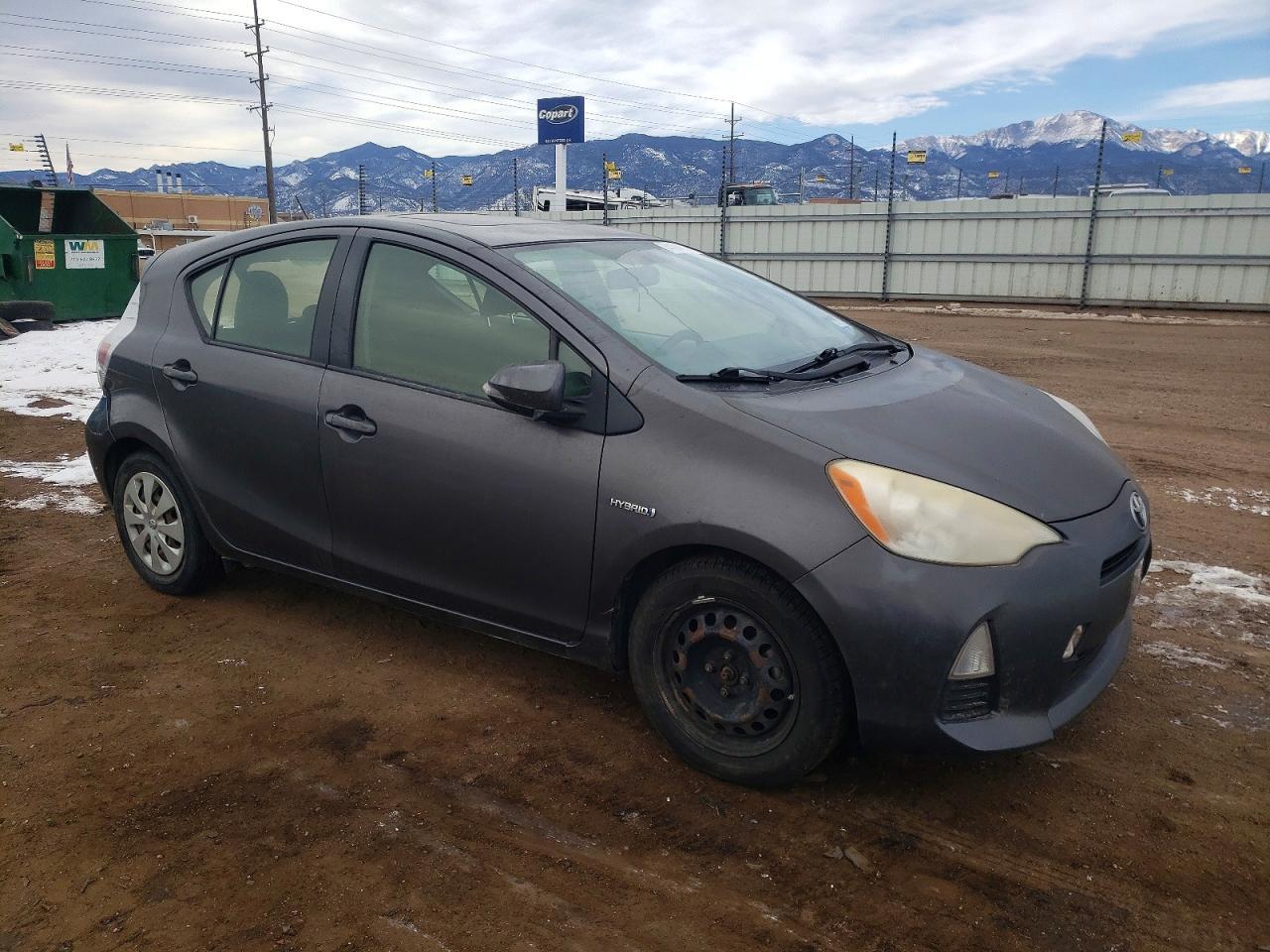 2013 Toyota Prius - Фото 4