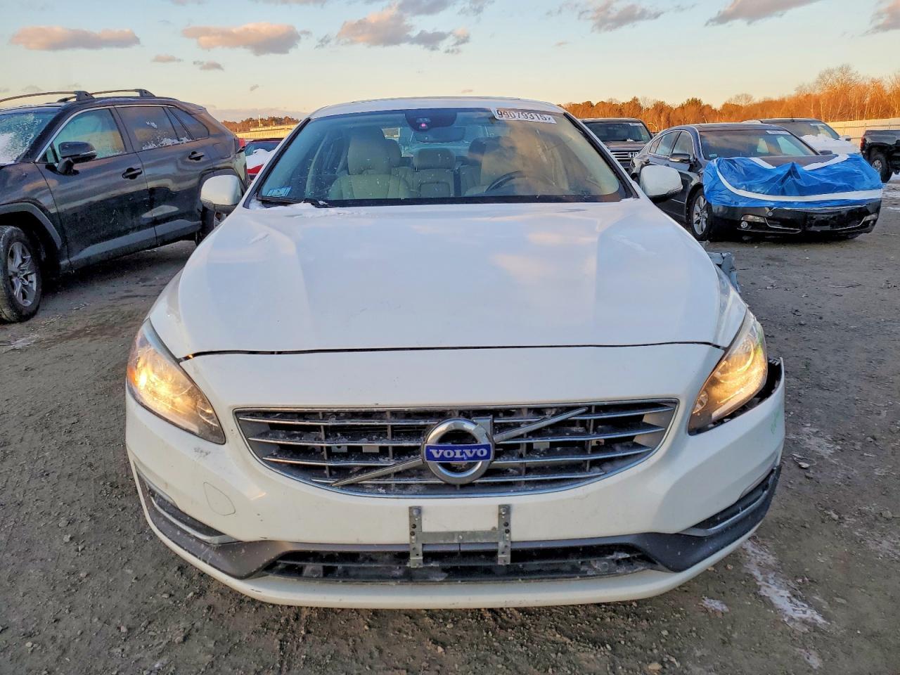 2017 Volvo S60 Premier - Фото 5