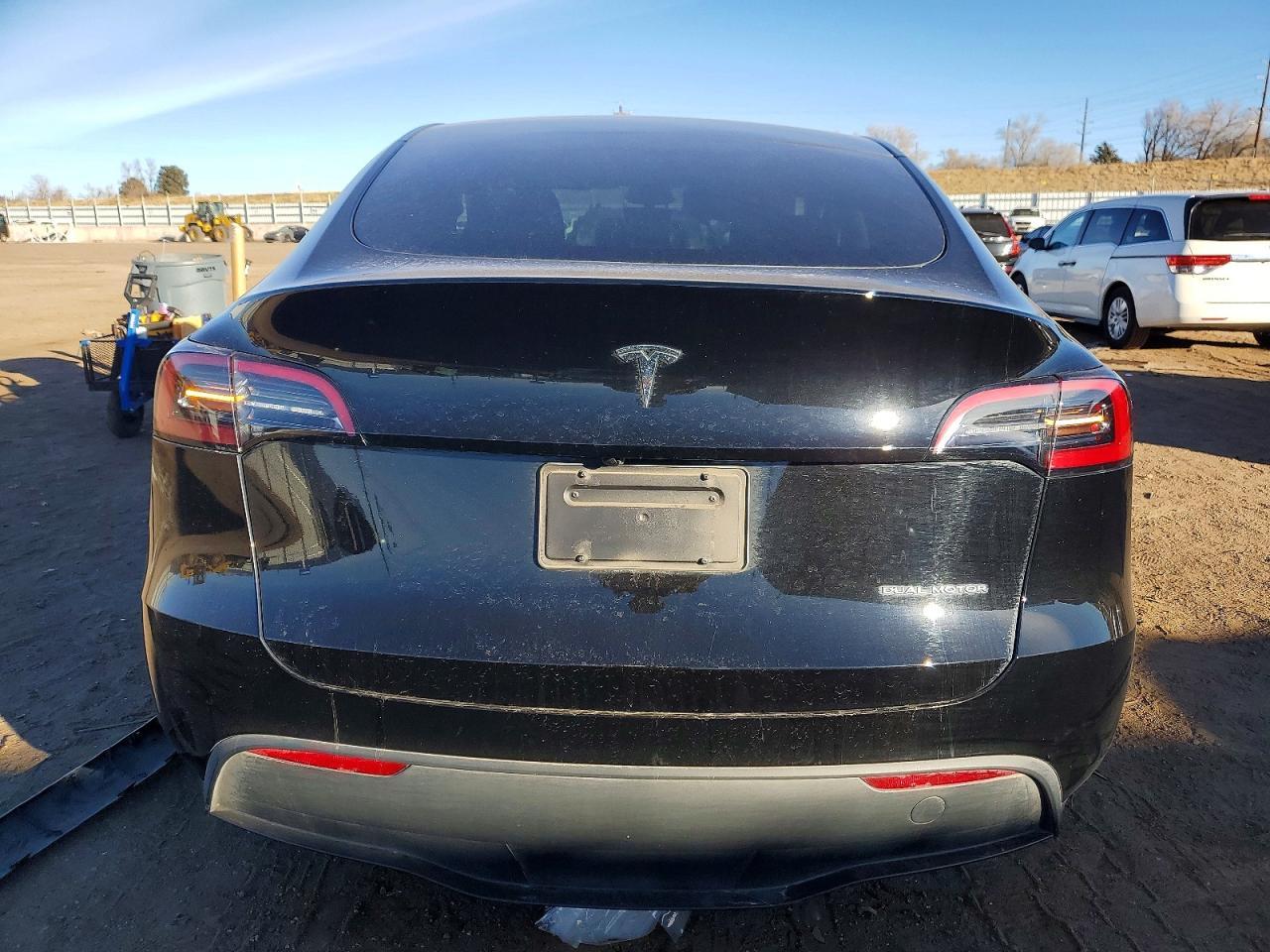2023 Tesla Model Y - Фото 6