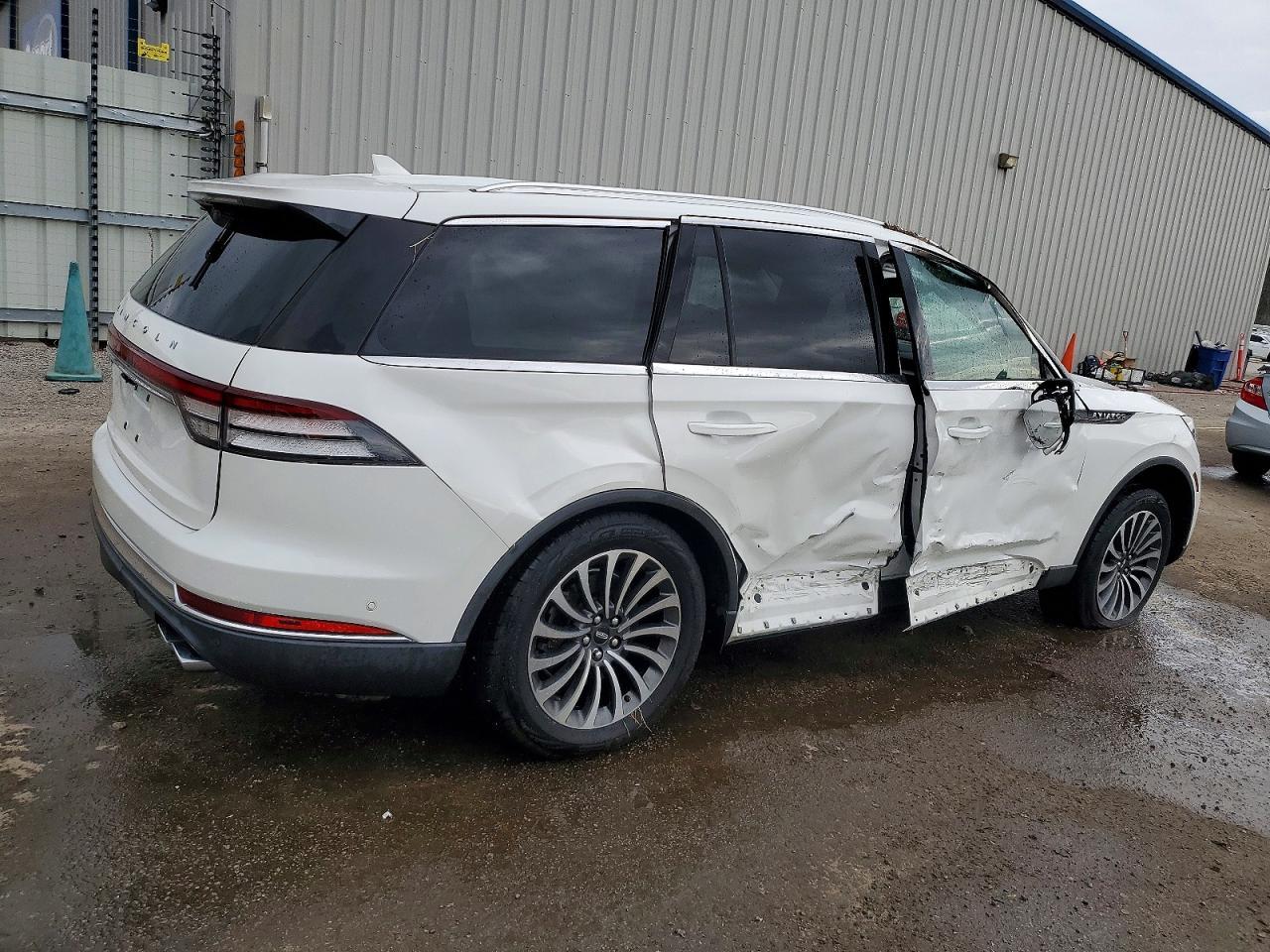 2021 Lincoln Aviator Reserve - Фото 3