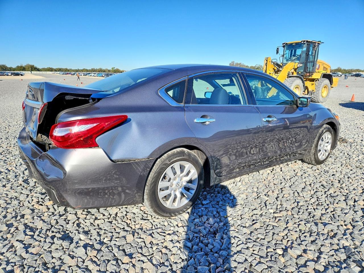 2017 Nissan Altima 2.5 S - Image 3