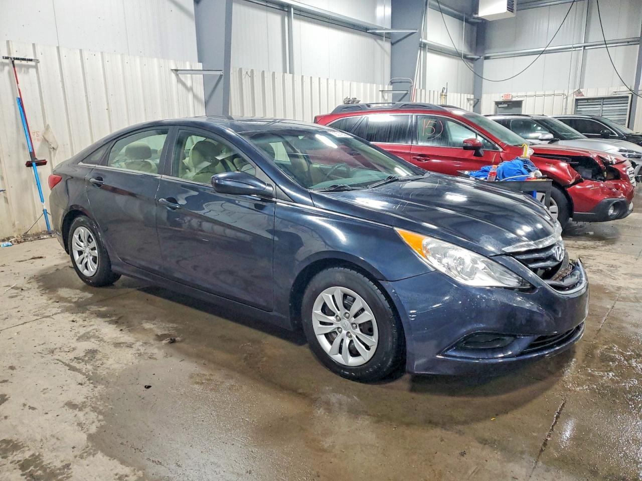 2012 Hyundai Sonata Gls - Image 4