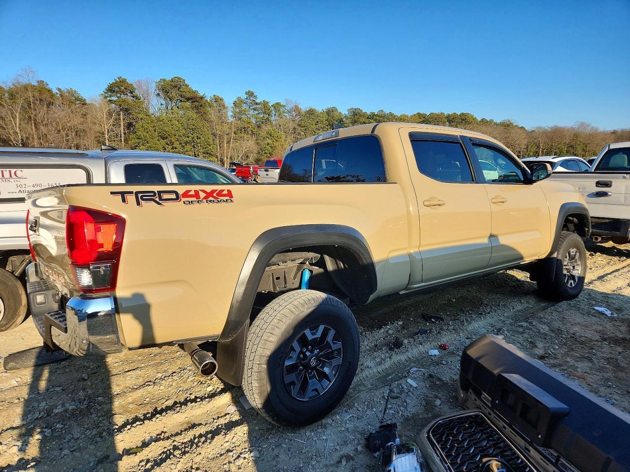 2018 Toyota Tacoma Double Cab - Фото 3
