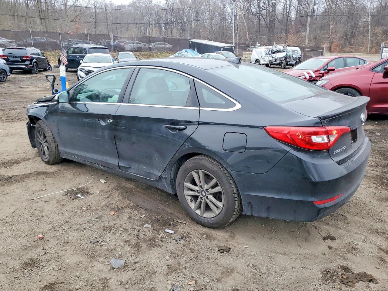 2016 Hyundai Sonata Se - Фото 2