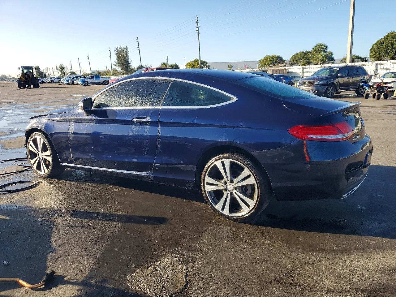 2017 Mercedes-Benz C 300 - Фото 2