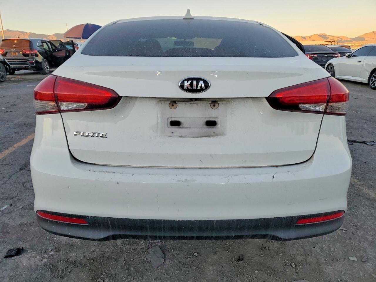2018 Kia Forte Lx - Image 6