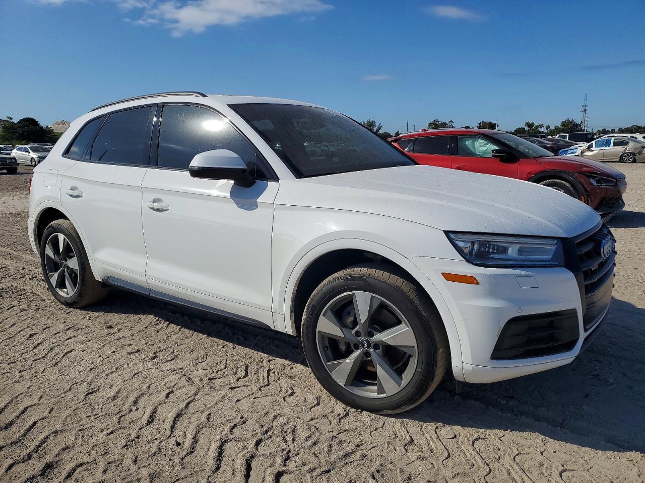2020 Audi Q5 Premium - Фото 4