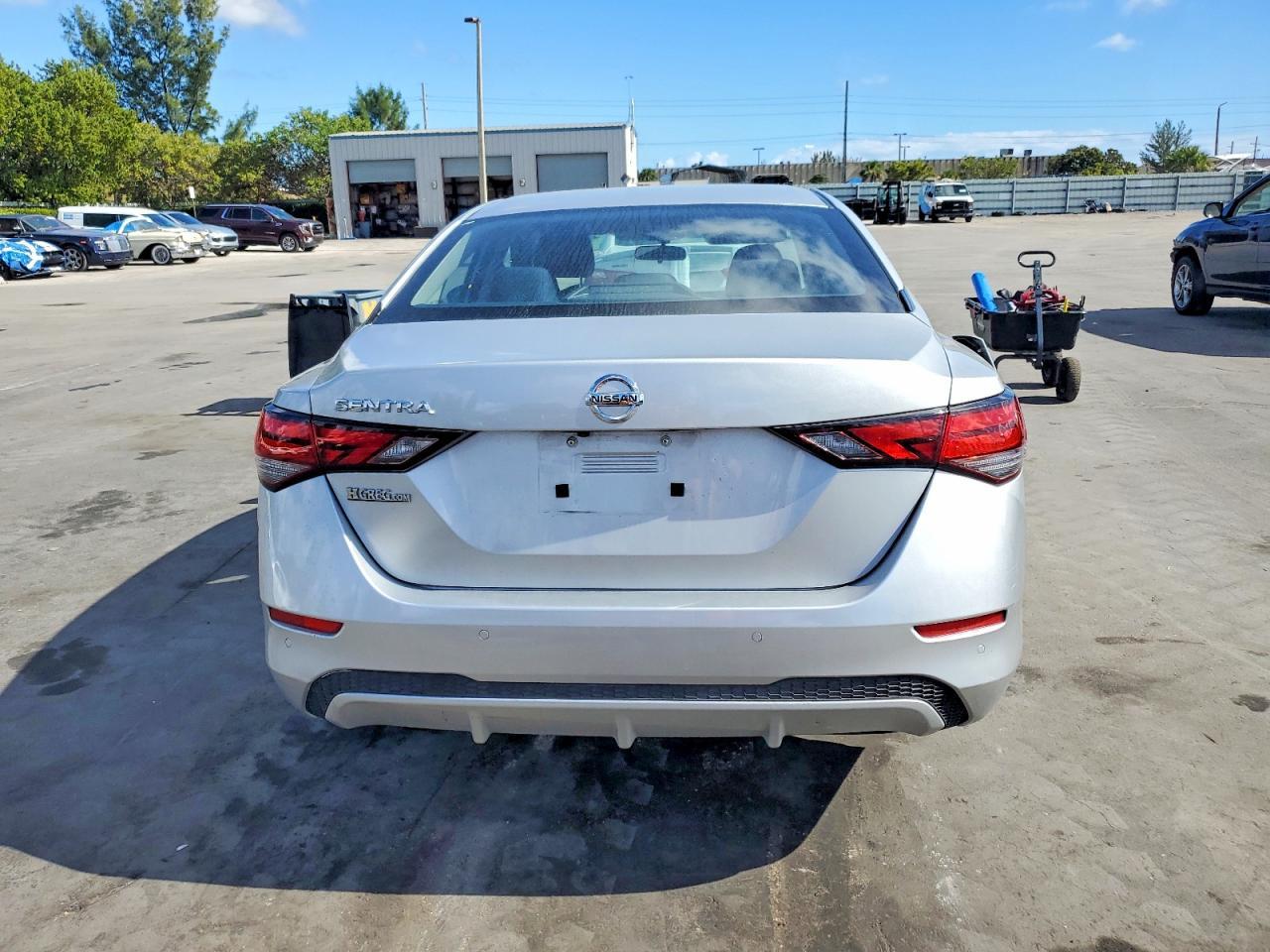 2023 Nissan Sentra S - Image 6