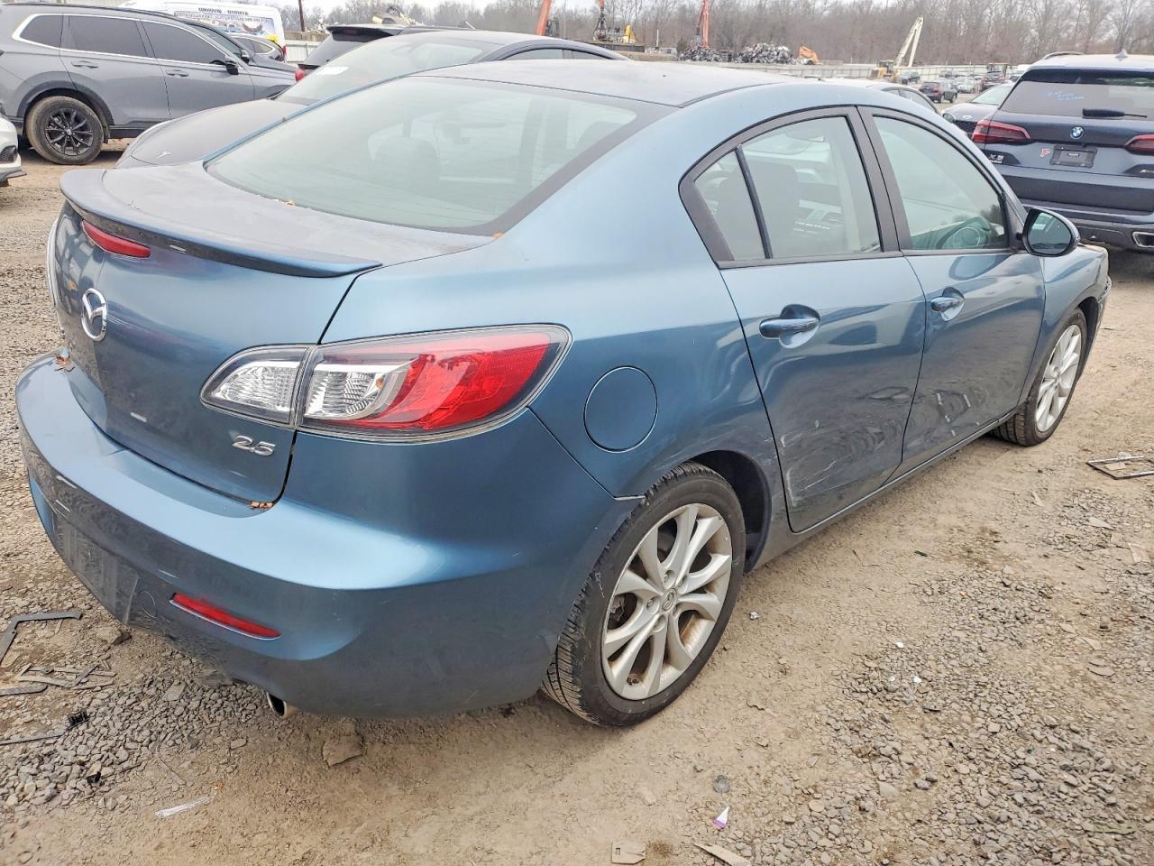 2011 Mazda 3 S - Фото 3
