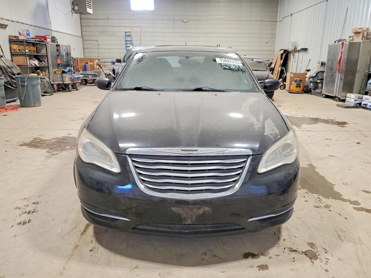 2011 Chrysler 200 Touring - Image 5